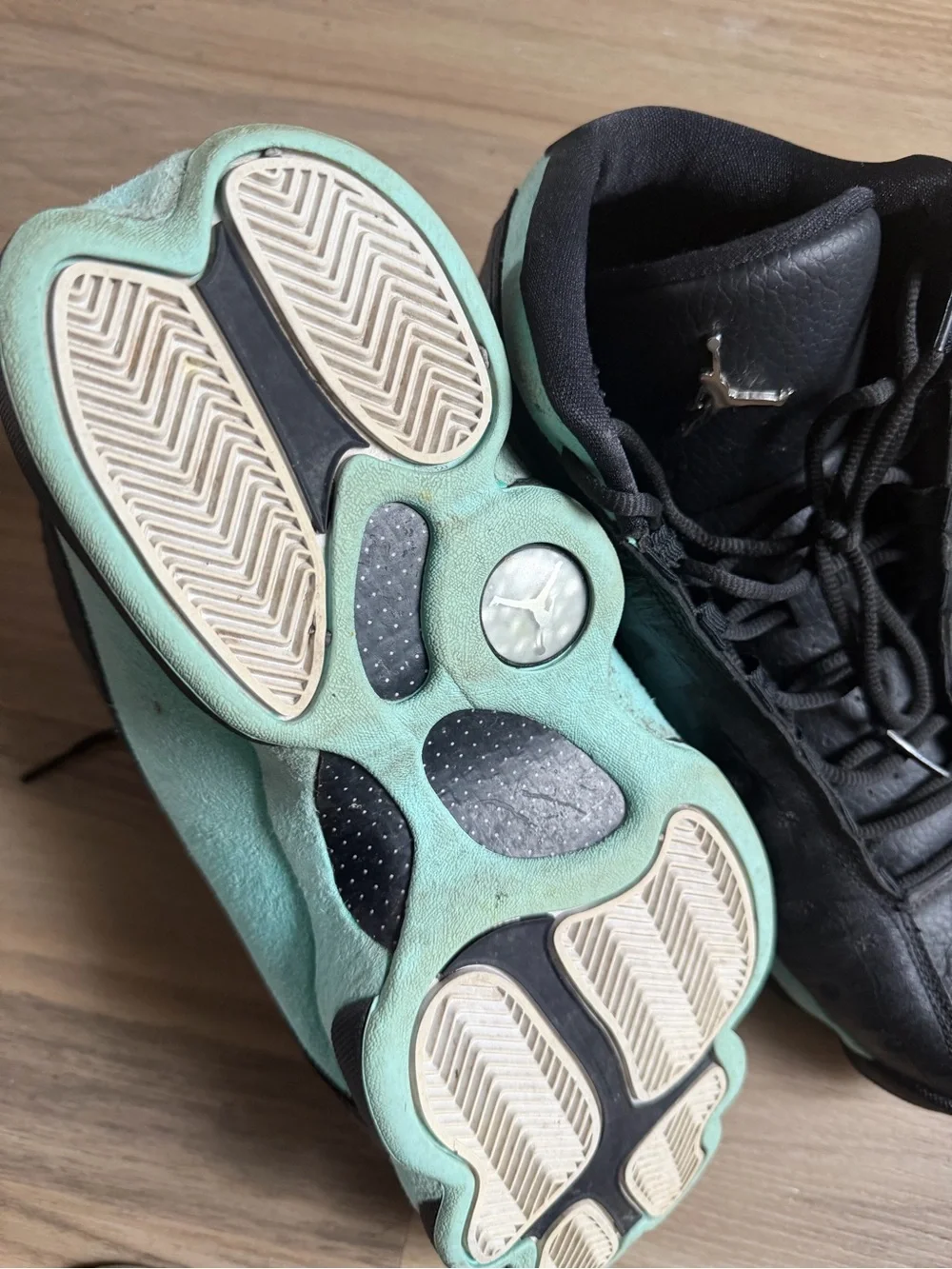 Jordan Men's Black and Teal Retro Basketball Sneakers